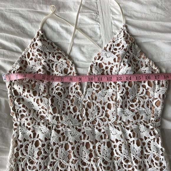 J.O.A. Los Angeles white lace plunging mini sz Sm - Picture 7 of 9